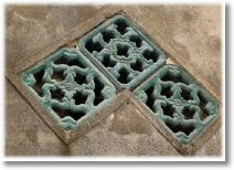 ��V��j�A���ا��Ʀb�x�W�ǲΫؿv���h�b�P���j�åΡA���q���ĥ��Y�˹����ġA���g�� �@�p�C